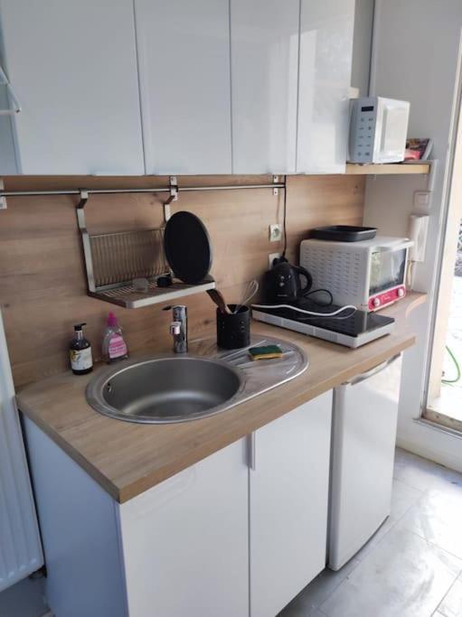 Garibaldi Mini-Maison Jardin Apartman Saint-Ouen  Kültér fotó